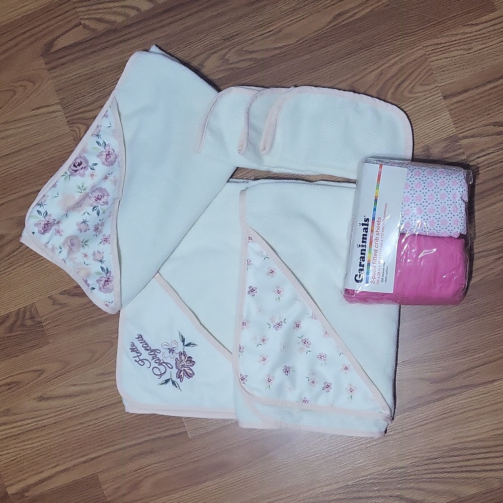 7 piece baby linens set crib sheets NEW towels washcloths garanimals pink girl